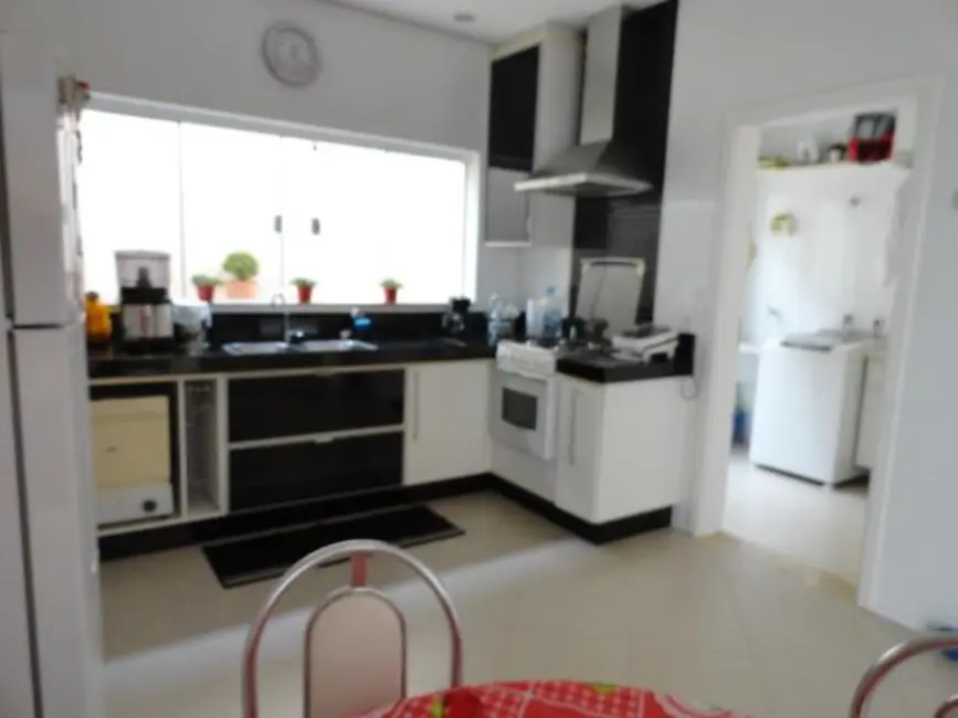 Foto 4 de Casa com 3 quartos à venda, 375m2 em Jardim Glória, Americana - SP