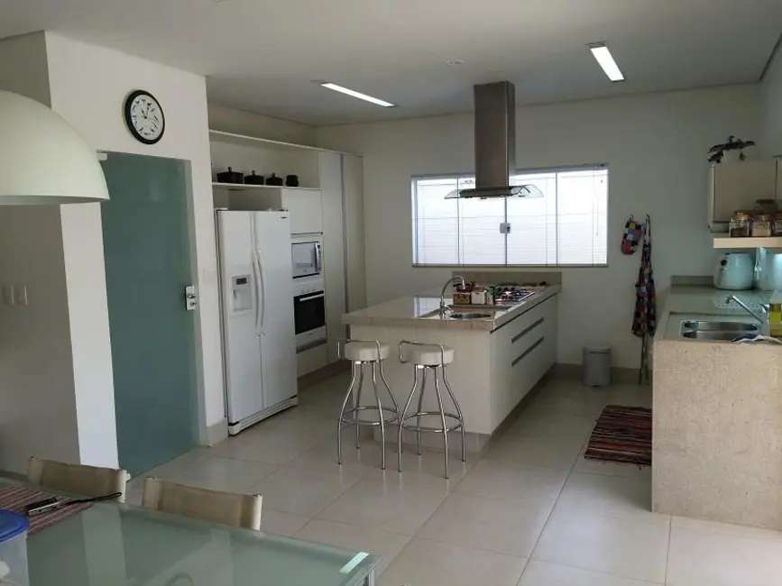 Casa de Condomínio com 3 quartos à venda, 300m2 em Iate Clube de Americana, Americana - SP - imagem 5 Foto 5 de Casa de Condomínio com 3 quartos à venda, 300m2 em Iate Clube de Americana, Americana - SP