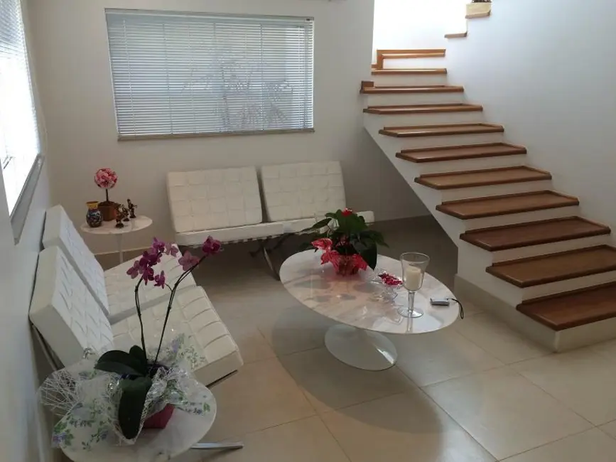 Casa de Condomínio com 3 quartos à venda, 300m2 em Iate Clube de Americana, Americana - SP - imagem 3 Foto 3 de Casa de Condomínio com 3 quartos à venda, 300m2 em Iate Clube de Americana, Americana - SP