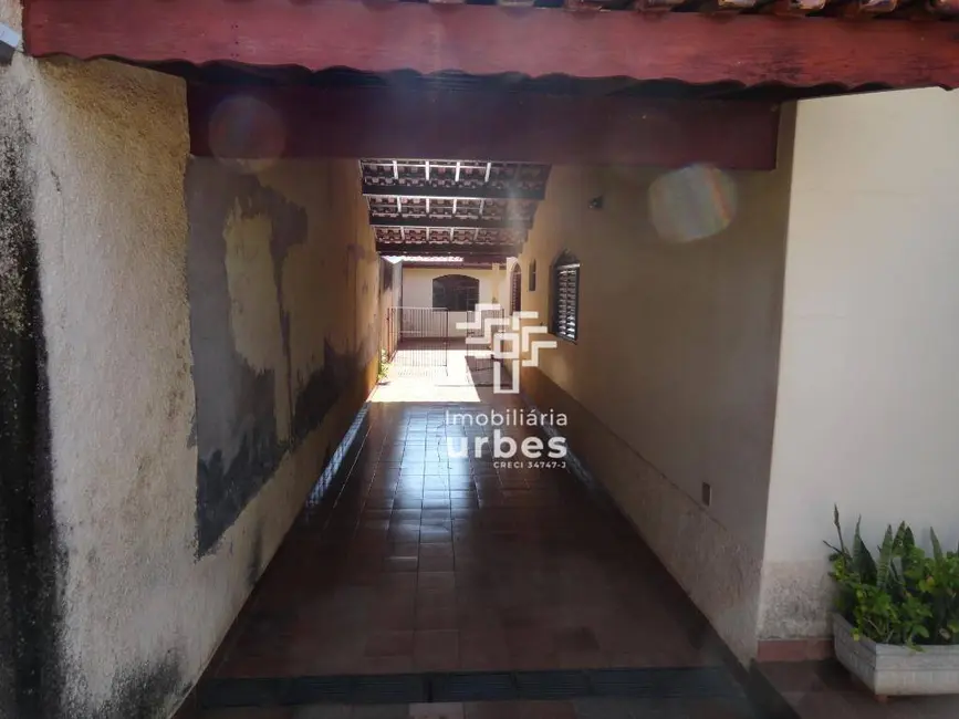 Casa com 2 quartos à venda, 312m2 em Jardim Nossa Senhora de Fátima, Nova Odessa - SP - imagem 3 Foto 3 de Casa com 2 quartos à venda, 312m2 em Jardim Nossa Senhora de Fátima, Nova Odessa - SP