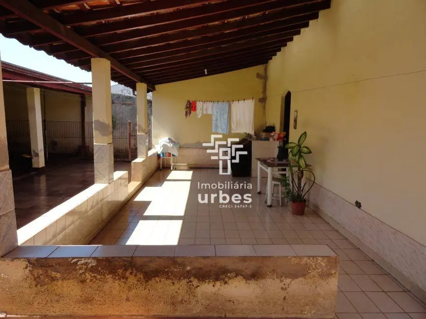 Casa com 2 quartos à venda, 312m2 em Jardim Nossa Senhora de Fátima, Nova Odessa - SP - imagem 5 Foto 5 de Casa com 2 quartos à venda, 312m2 em Jardim Nossa Senhora de Fátima, Nova Odessa - SP