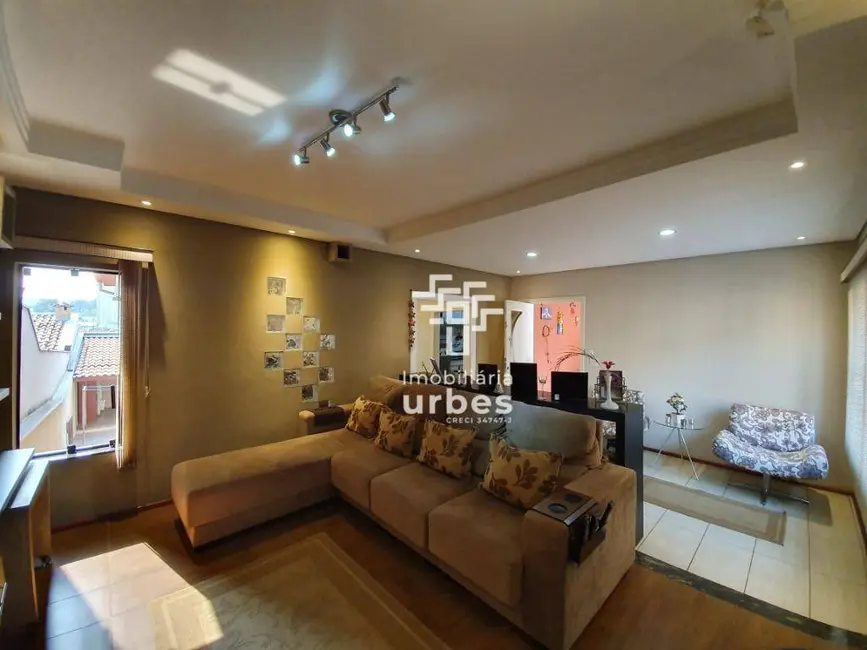 Foto 3 de Casa com 4 quartos à venda, 324m2 em Vila Nossa Senhora de Fátima, Americana - SP