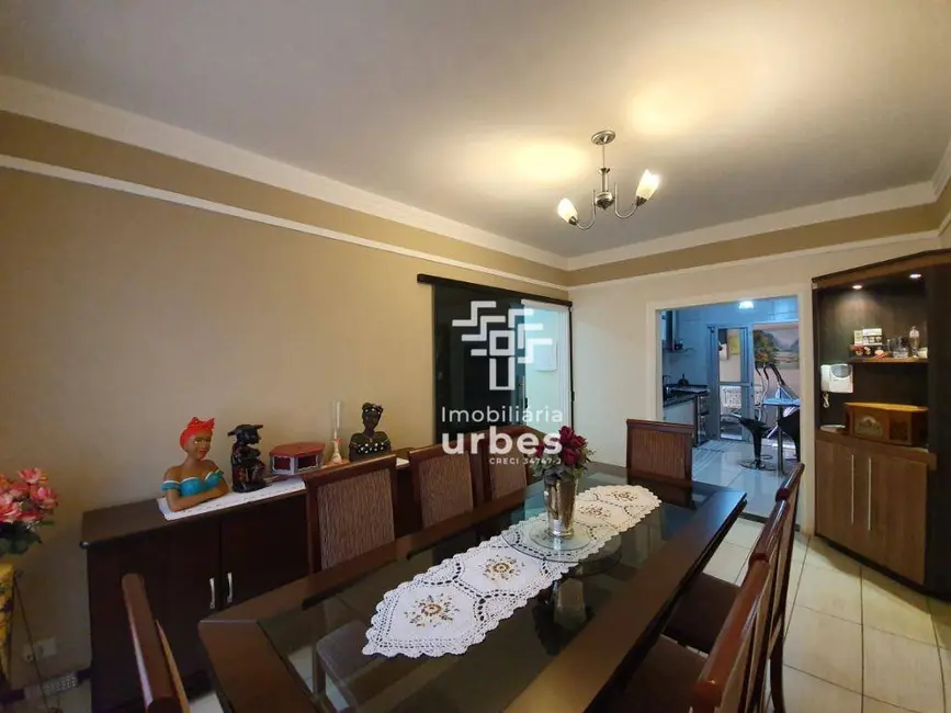 Foto 5 de Casa com 4 quartos à venda, 324m2 em Vila Nossa Senhora de Fátima, Americana - SP