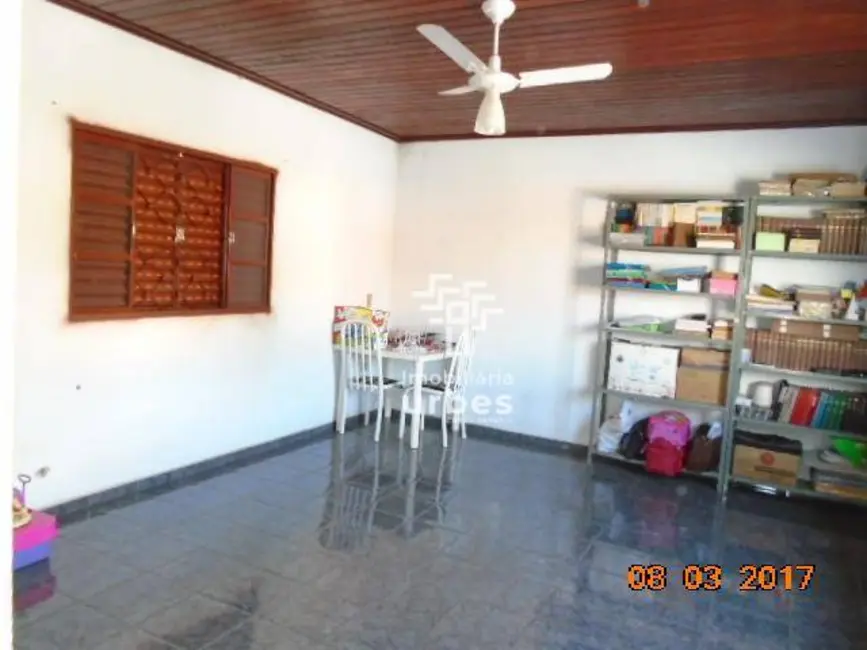 Foto 2 de Casa com 4 quartos à venda, 300m2 em São Benedito, Americana - SP