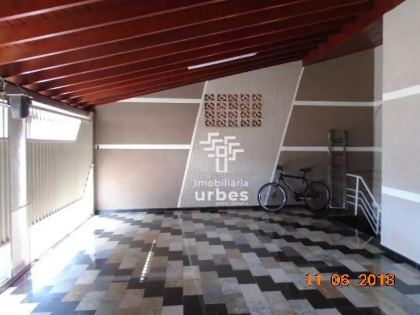 Foto 2 de Casa com 3 quartos à venda, 200m2 em Vila Mathiesen, Americana - SP