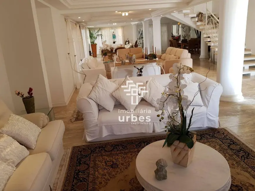 Casa de Condomínio com 8 quartos à venda, 1050m2 em Acapulco, Guaruja - SP - imagem 4 Foto 4 de Casa de Condomínio com 8 quartos à venda, 1050m2 em Acapulco, Guaruja - SP