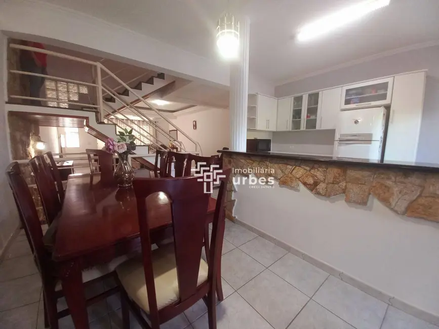 Foto 8 de Casa com 4 quartos à venda, 153m2 em Vila Nossa Senhora de Fátima, Americana - SP