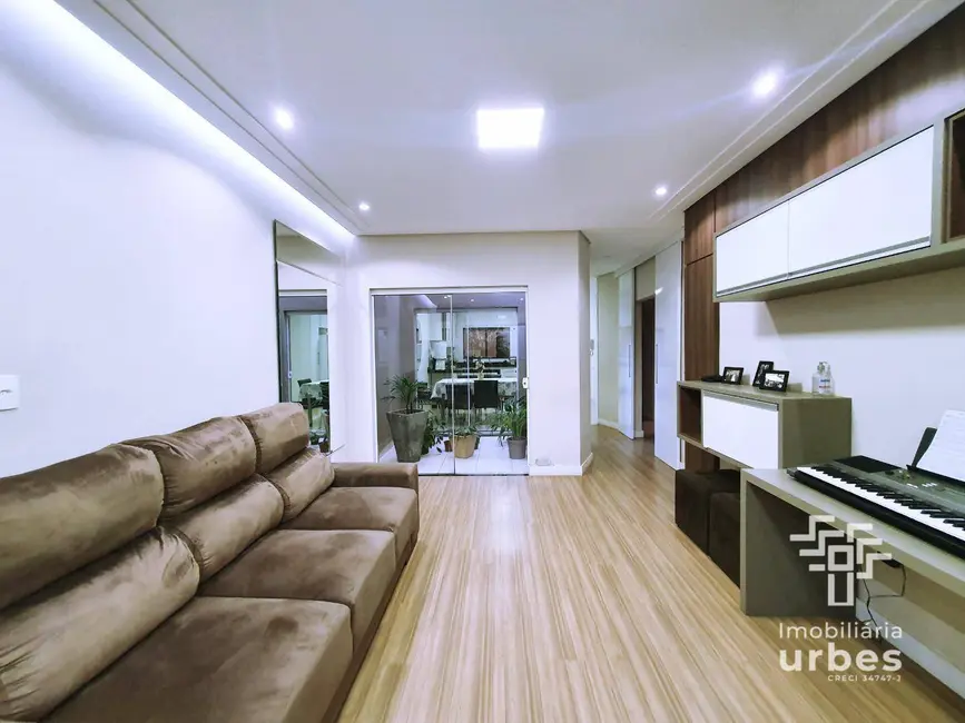 Foto 3 de Casa com 3 quartos à venda, 300m2 em Parque Universitário, Americana - SP