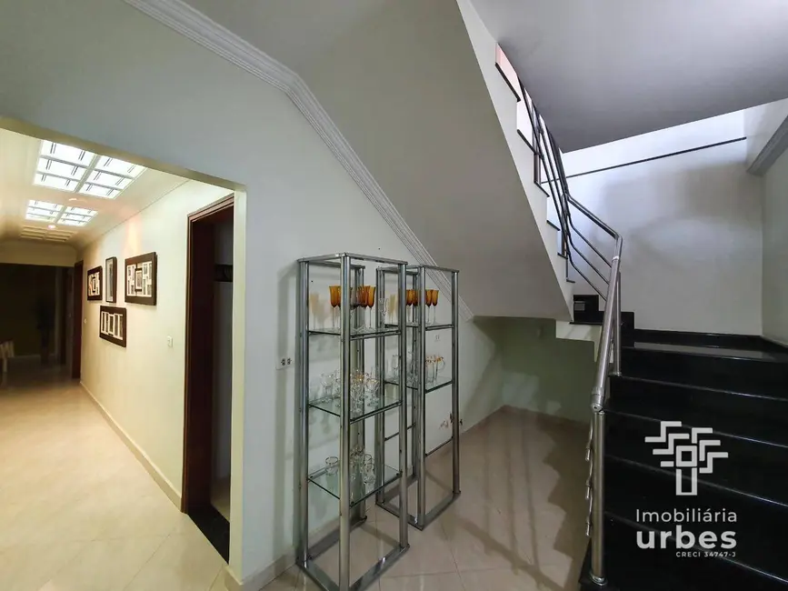 Casa com 4 quartos para alugar, 330m2 em Jardim São Paulo, Americana - SP - imagem 6 Foto 6 de Casa com 4 quartos para alugar, 330m2 em Jardim São Paulo, Americana - SP