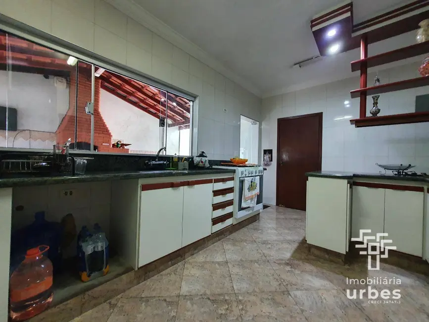 Casa com 4 quartos para alugar, 330m2 em Jardim São Paulo, Americana - SP - imagem 7 Foto 7 de Casa com 4 quartos para alugar, 330m2 em Jardim São Paulo, Americana - SP