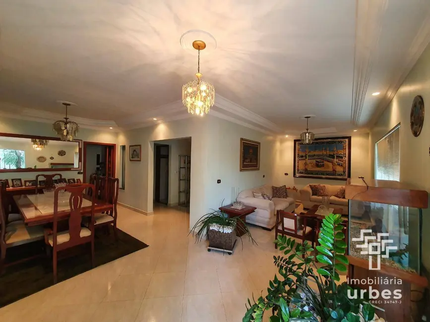 Casa com 4 quartos para alugar, 330m2 em Jardim São Paulo, Americana - SP - imagem 5 Foto 5 de Casa com 4 quartos para alugar, 330m2 em Jardim São Paulo, Americana - SP