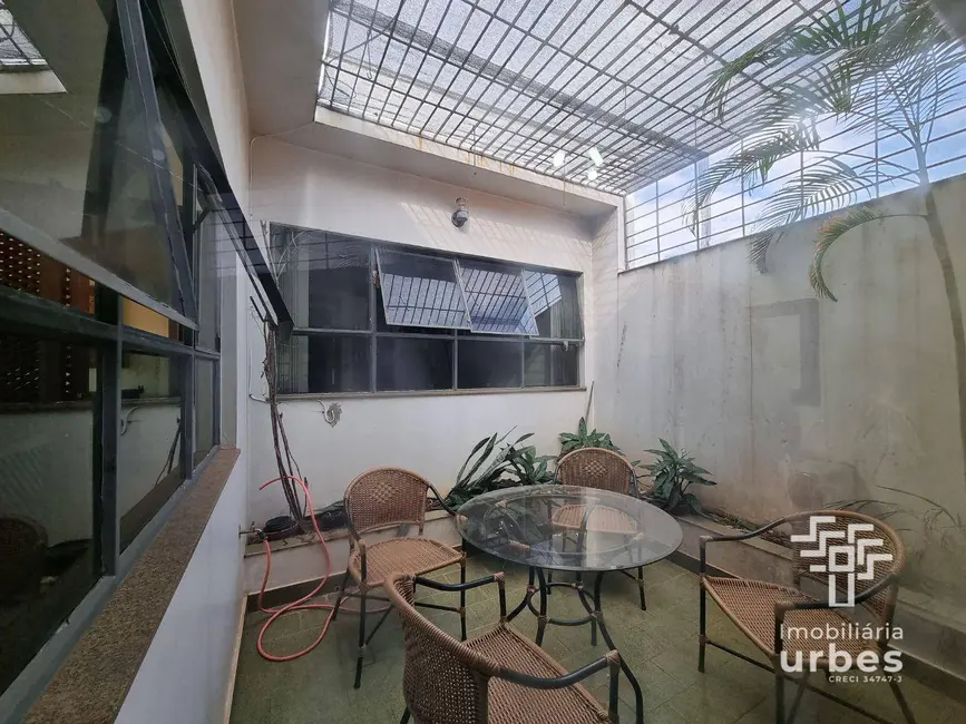 Foto 9 de Casa com 3 quartos à venda, 325m2 em Jardim São Domingos, Americana - SP