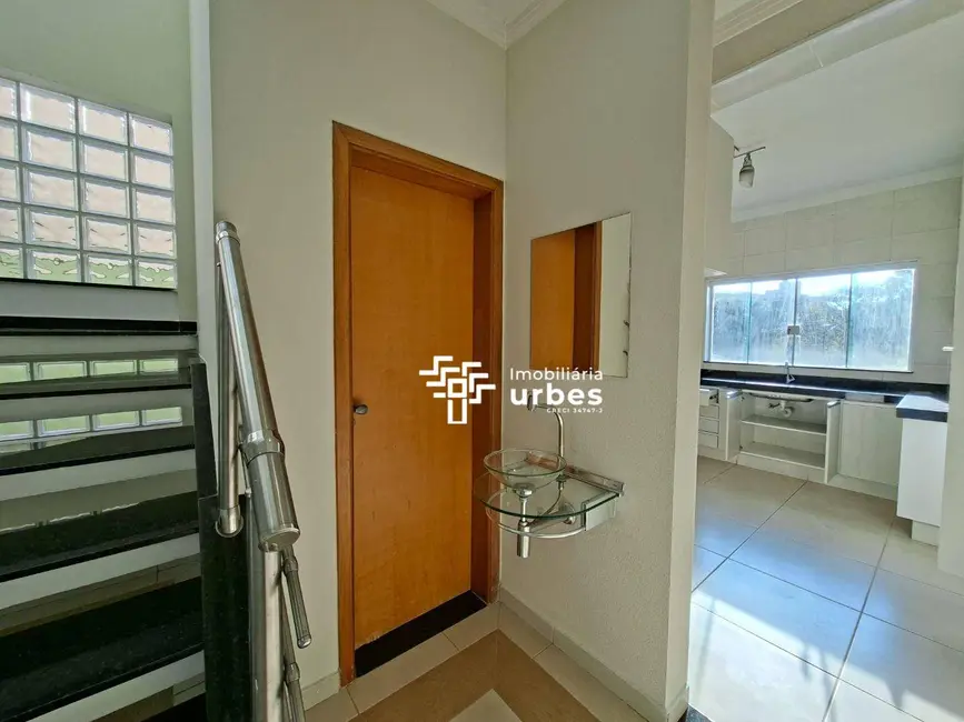 Casa com 3 quartos para alugar, 140m2 em Jardim São Paulo, Americana - SP - imagem 6 Foto 6 de Casa com 3 quartos para alugar, 140m2 em Jardim São Paulo, Americana - SP
