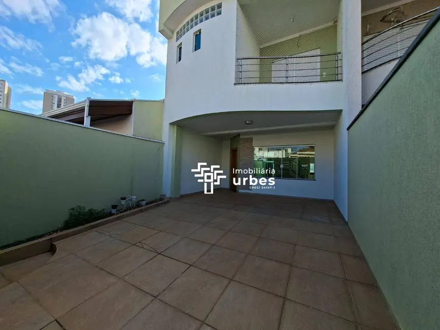 Casa com 3 quartos para alugar, 140m2 em Jardim São Paulo, Americana - SP - imagem 1 Foto 1 de Casa com 3 quartos para alugar, 140m2 em Jardim São Paulo, Americana - SP