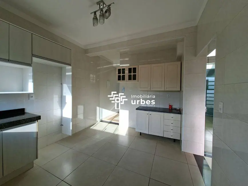 Casa com 3 quartos para alugar, 140m2 em Jardim São Paulo, Americana - SP - imagem 5 Foto 5 de Casa com 3 quartos para alugar, 140m2 em Jardim São Paulo, Americana - SP