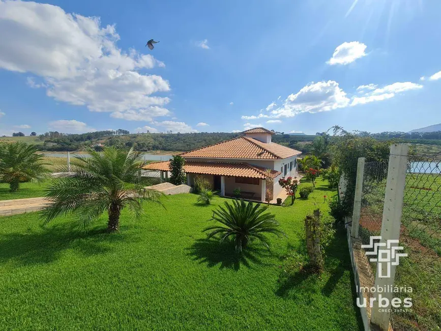 Foto 4 de Chácara com 4 quartos à venda, 1800m2 em Carmo Do Rio Claro - MG
