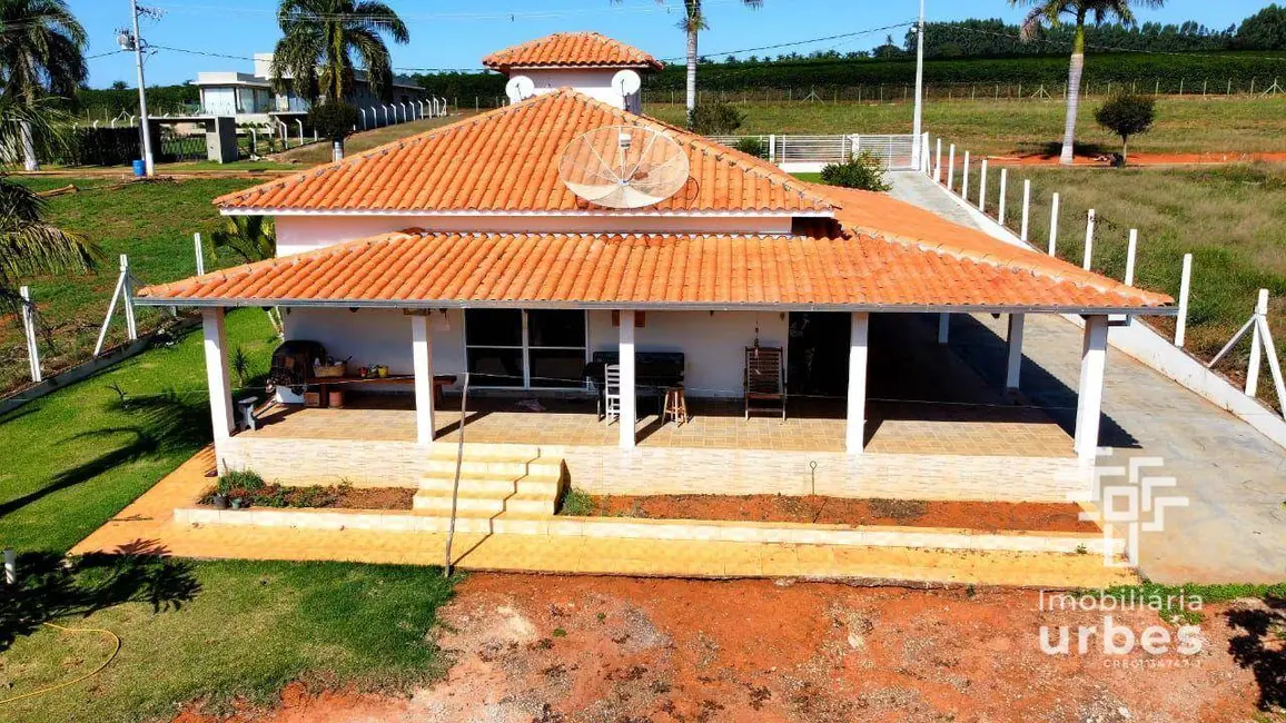 Foto 8 de Chácara com 4 quartos à venda, 1800m2 em Carmo Do Rio Claro - MG