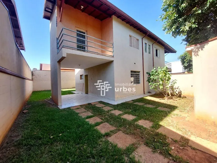 Casa com 3 quartos para alugar, 100m2 em Nova Odessa - SP - imagem 1 Foto 1 de Casa com 3 quartos para alugar, 100m2 em Nova Odessa - SP