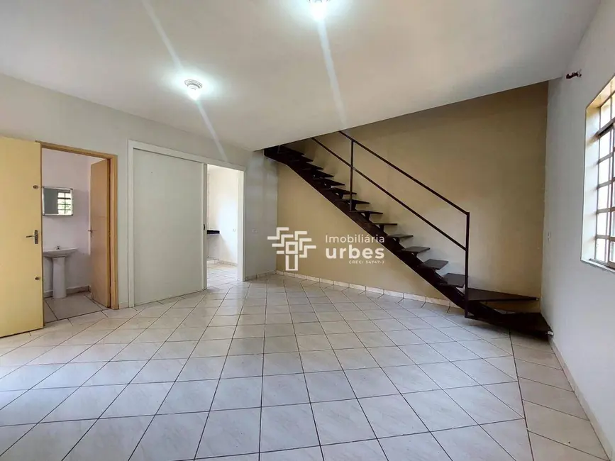 Casa com 3 quartos para alugar, 100m2 em Nova Odessa - SP - imagem 4 Foto 4 de Casa com 3 quartos para alugar, 100m2 em Nova Odessa - SP