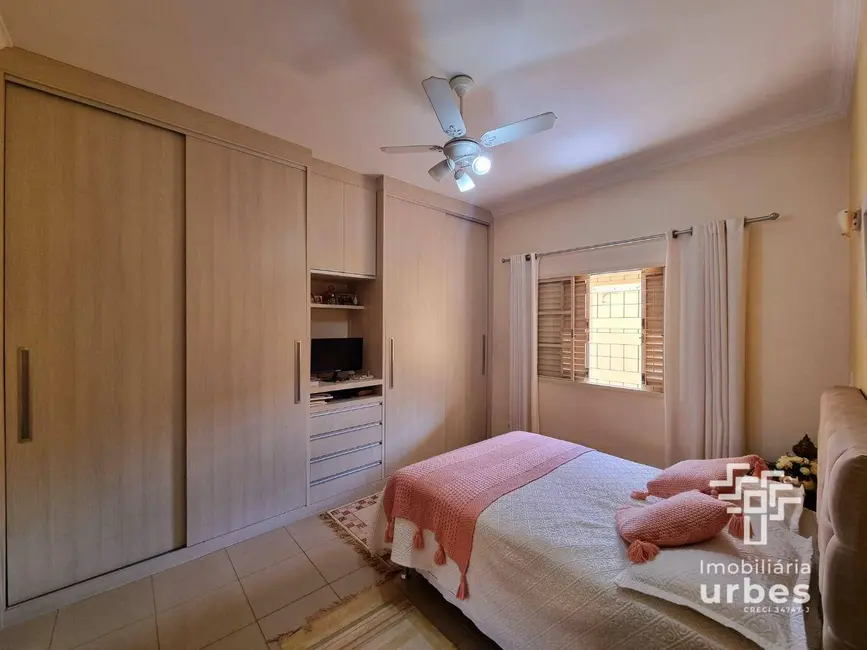 Foto 7 de Casa com 4 quartos à venda, 325m2 em Jardim Jacyra, Americana - SP