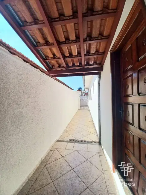 Foto 4 de Casa com 3 quartos à venda, 156m2 em Vila Santa Maria, Americana - SP