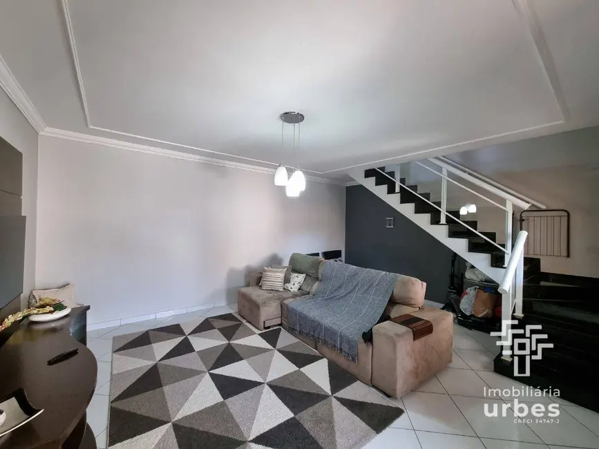 Casa com 3 quartos à venda, 180m2 em Jardim São Paulo, Americana - SP - imagem 4 Foto 4 de Casa com 3 quartos à venda, 180m2 em Jardim São Paulo, Americana - SP