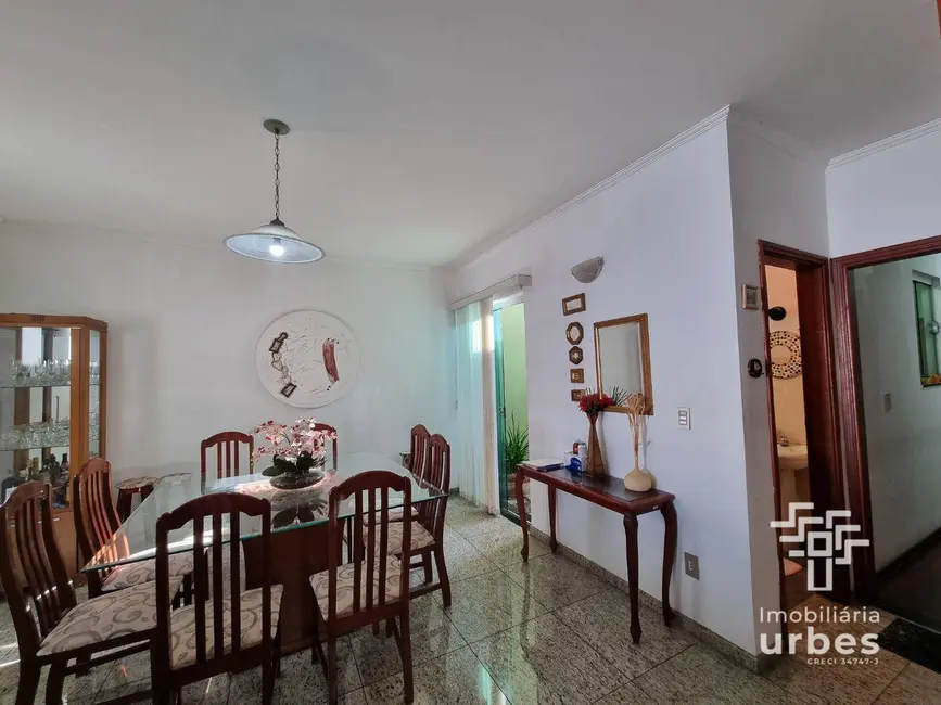 Foto 6 de Casa com 4 quartos à venda, 360m2 em Jardim São Paulo, Americana - SP