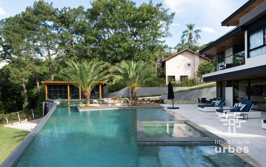 Foto 5 de Casa de Condomínio com 5 quartos à venda, 4000m2 em Chácaras Condomínio Recanto Pássaros II, Jacarei - SP