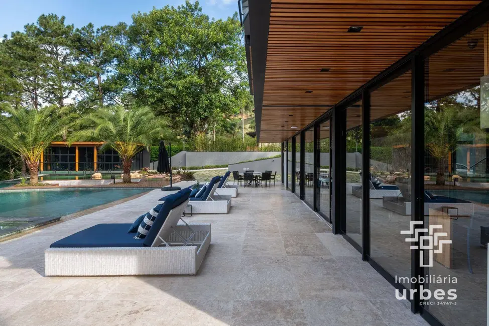 Foto 9 de Casa de Condomínio com 5 quartos à venda, 4000m2 em Chácaras Condomínio Recanto Pássaros II, Jacarei - SP