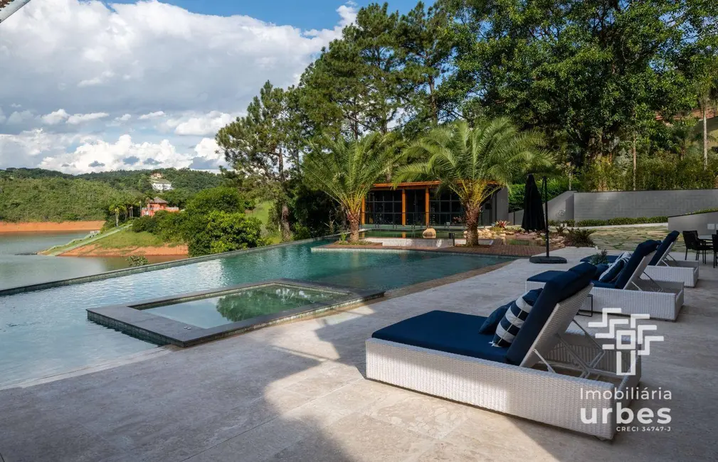 Foto 4 de Casa de Condomínio com 5 quartos à venda, 4000m2 em Chácaras Condomínio Recanto Pássaros II, Jacarei - SP