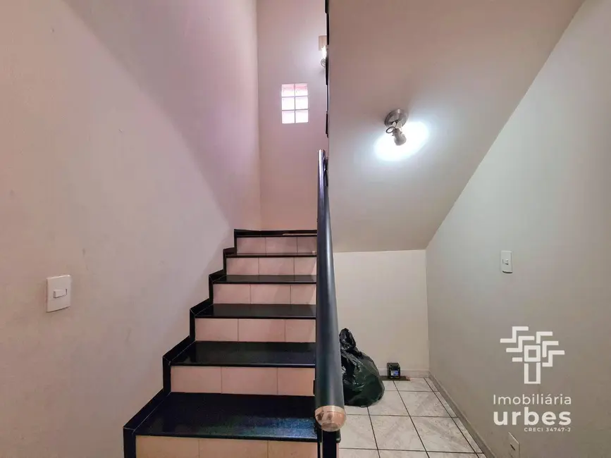 Foto 5 de Casa com 3 quartos à venda, 150m2 em Residencial Vale das Nogueiras, Americana - SP