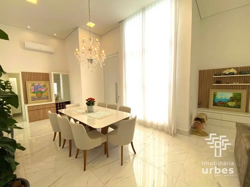 Foto 4 de Casa de Condomínio com 3 quartos à venda, 450m2 em Chácara Letônia, Americana - SP