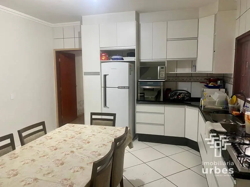 Foto 6 de Casa com 4 quartos à venda, 150m2 em Parque Nova Carioba, Americana - SP