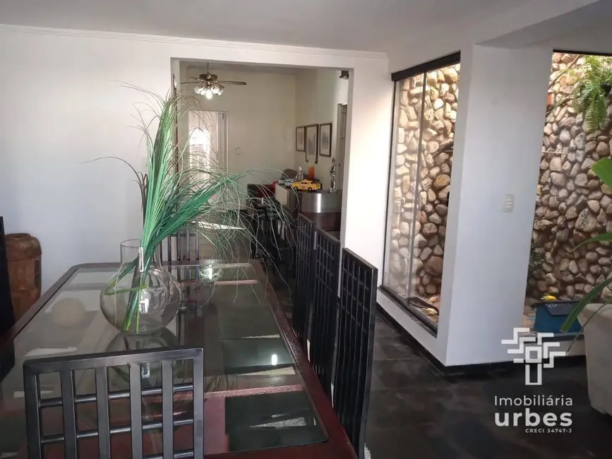 Foto 3 de Casa com 3 quartos à venda, 387m2 em Chácara Machadinho II, Americana - SP