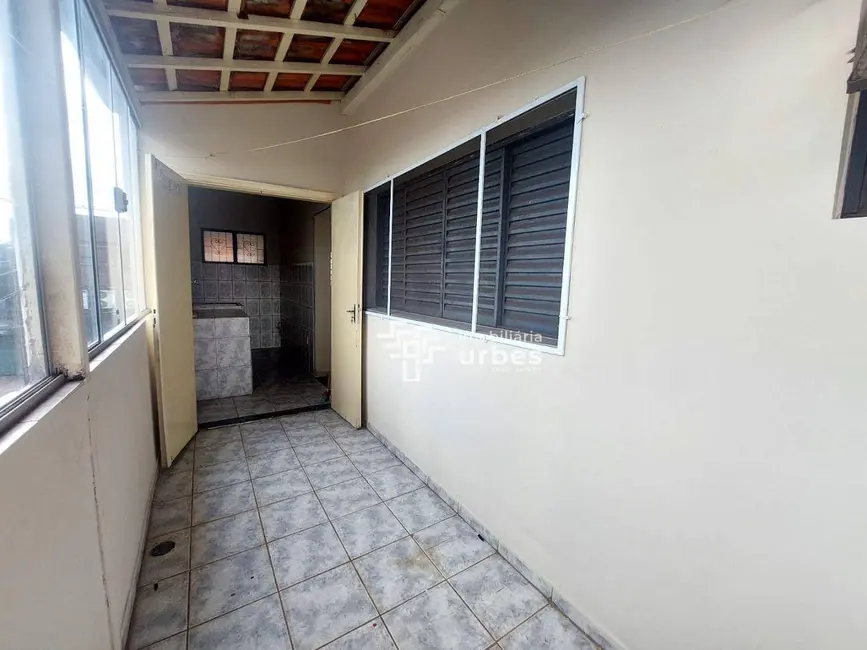 Foto 6 de Casa com 2 quartos para alugar, 80m2 em Vila Santa Catarina, Americana - SP