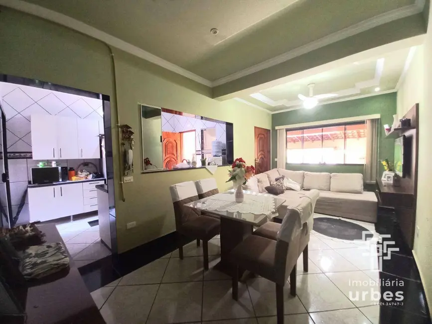 Foto 2 de Casa com 3 quartos à venda, 159m2 em Jardim Mirandola, Americana - SP