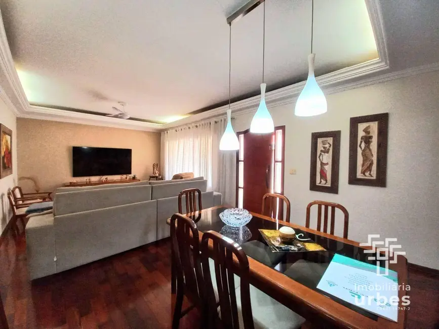 Foto 6 de Casa com 3 quartos à venda, 420m2 em Parque Novo Mundo, Americana - SP