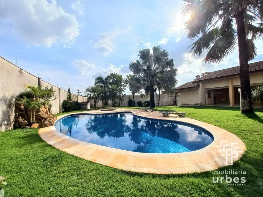 Foto 3 de Casa com 4 quartos à venda, 1305m2 em Chácara Letônia, Americana - SP