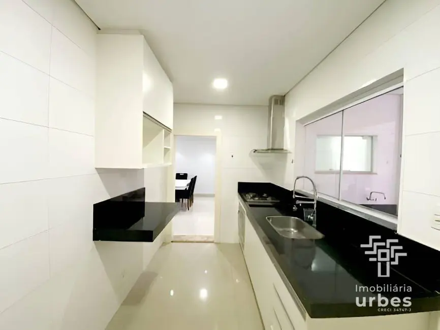 Foto 6 de Casa com 4 quartos à venda, 176m2 em Parque Nova Carioba, Americana - SP