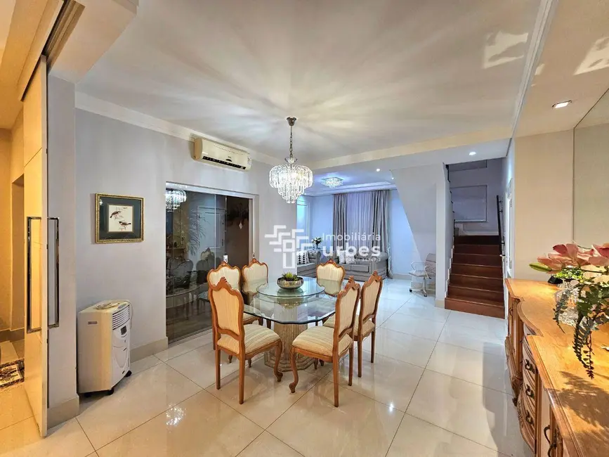 Casa com 3 quartos à venda, 300m2 em Jardim São Paulo, Americana - SP - imagem 9 Foto 9 de Casa com 3 quartos à venda, 300m2 em Jardim São Paulo, Americana - SP