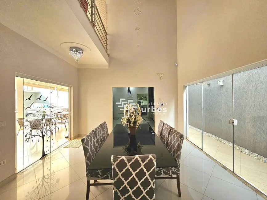 Foto 8 de Casa com 4 quartos à venda, 357m2 em Jardim São Paulo, Americana - SP