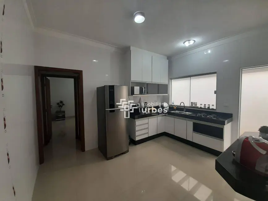 Foto 3 de Casa com 3 quartos à venda, 150m2 em Parque Nova Carioba, Americana - SP