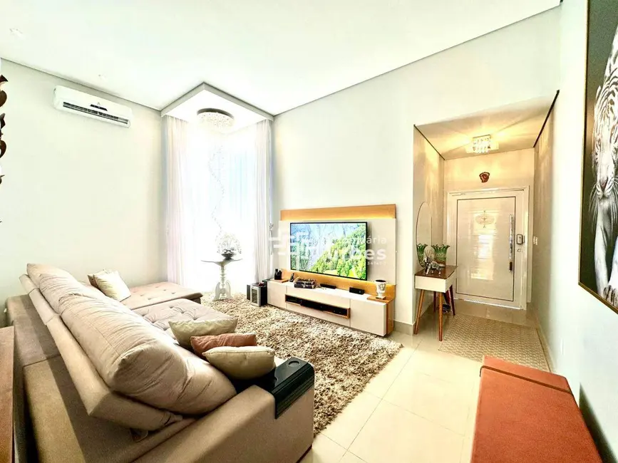 Foto 3 de Casa de Condomínio com 3 quartos à venda, 312m2 em Jardim Bela Vista, Nova Odessa - SP