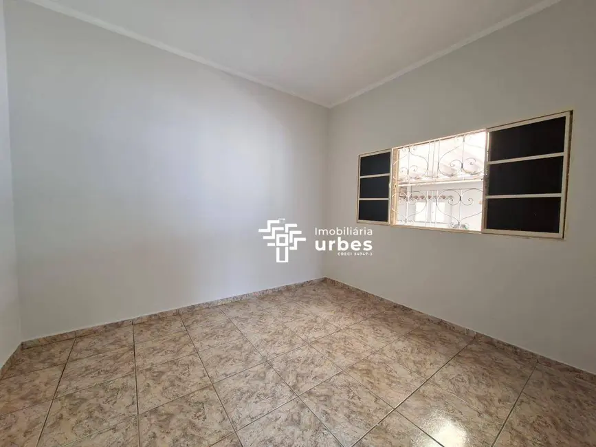 Casa com 4 quartos para alugar, 400m2 em Jardim Girassol, Americana - SP - imagem 5 Foto 5 de Casa com 4 quartos para alugar, 400m2 em Jardim Girassol, Americana - SP