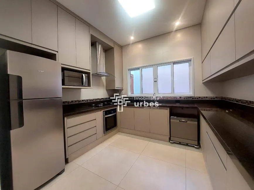 Foto 4 de Casa com 3 quartos à venda, 312m2 em Chácara Machadinho I, Americana - SP