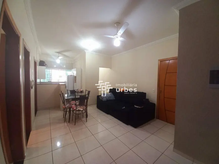 Foto 3 de Apartamento com 2 quartos à venda, 52m2 em Vila Santa Maria, Americana - SP