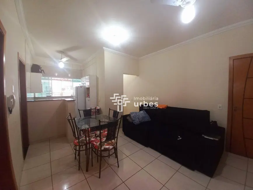 Foto 4 de Apartamento com 2 quartos à venda, 52m2 em Vila Santa Maria, Americana - SP