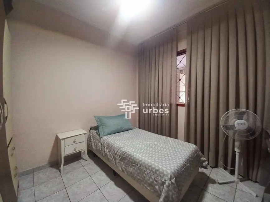 Foto 5 de Casa com 3 quartos à venda, 200m2 em Antônio Zanaga, Americana - SP