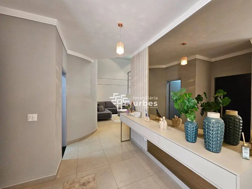 Foto 3 de Casa de Condomínio com 4 quartos à venda, 354m2 em Jardim Pau Brasil, Americana - SP