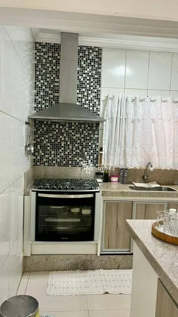 Casa com 3 quartos à venda, 200m2 em Jardim da Alvorada, Nova Odessa - SP - imagem 7 Foto 7 de Casa com 3 quartos à venda, 200m2 em Jardim da Alvorada, Nova Odessa - SP
